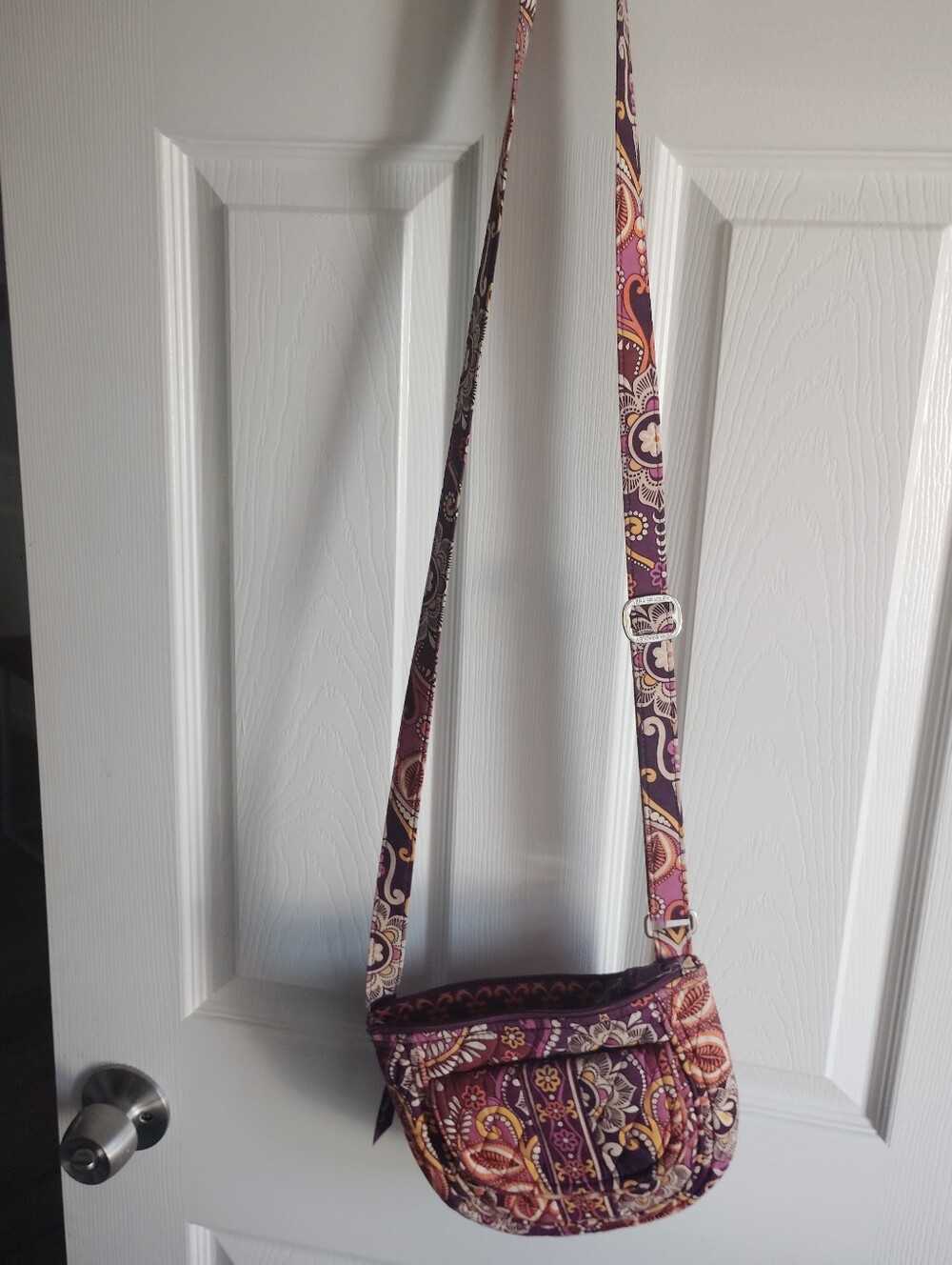 Quilted Floral Sm Purple Pink Paisley Crossbody EUC Vera Bradley Safari Sunset